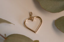 Lade das Bild in den Galerie-Viewer, Anhänger "love you 3000"