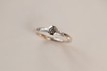 Lade das Bild in den Galerie-Viewer, Silberring mit achteckigem Zirkon