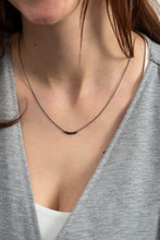 Lade das Bild in den Galerie-Viewer, zarte Silbercolliers mit Turmalinverlauf