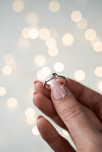 Lade das Bild in den Galerie-Viewer, Silberring mit achteckigem Zirkon