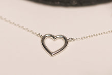 Lade das Bild in den Galerie-Viewer, Kette "von Herzen"