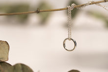 Lade das Bild in den Galerie-Viewer, Anhänger "I promise to love you"