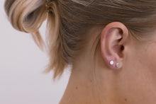 Lade das Bild in den Galerie-Viewer, Ohrstecker "kleiner Knopf"